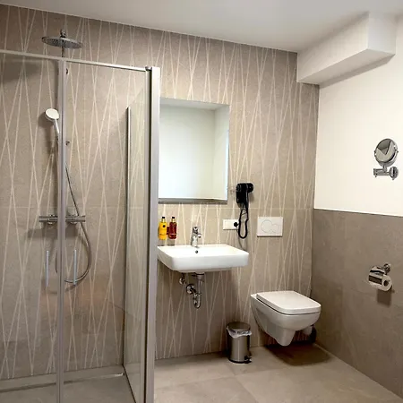 Διαμέρισμα Rema Homes - Moderne In Nord *